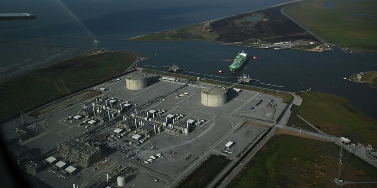 court orders LNG export resumption