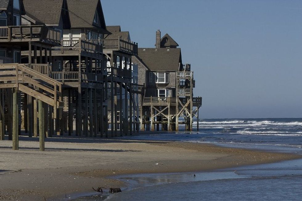 Another Rodanthe house collapses into ocean from erosion on Outer Banks