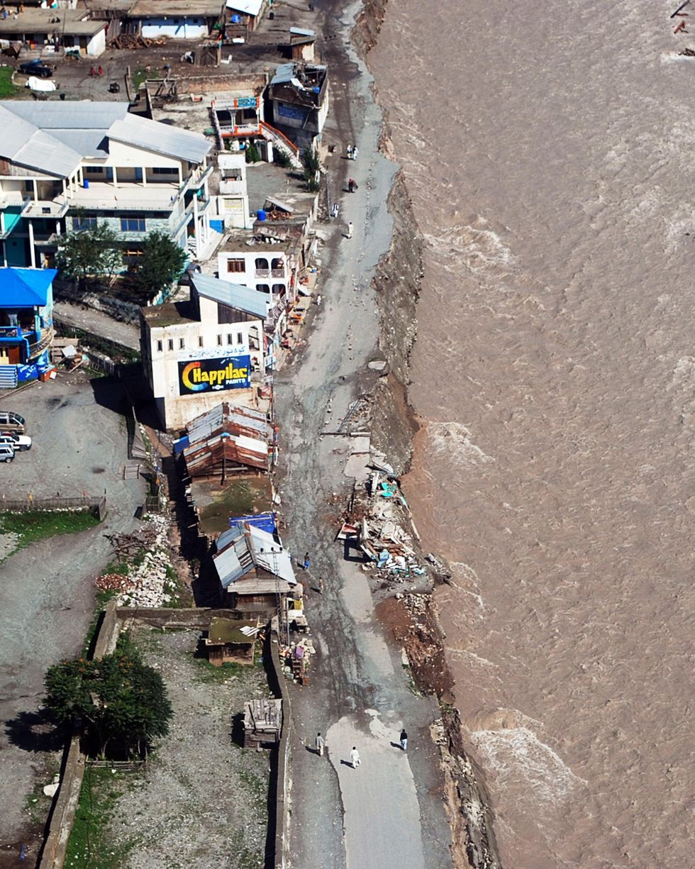 Pakistan's climate migrants face major challenges